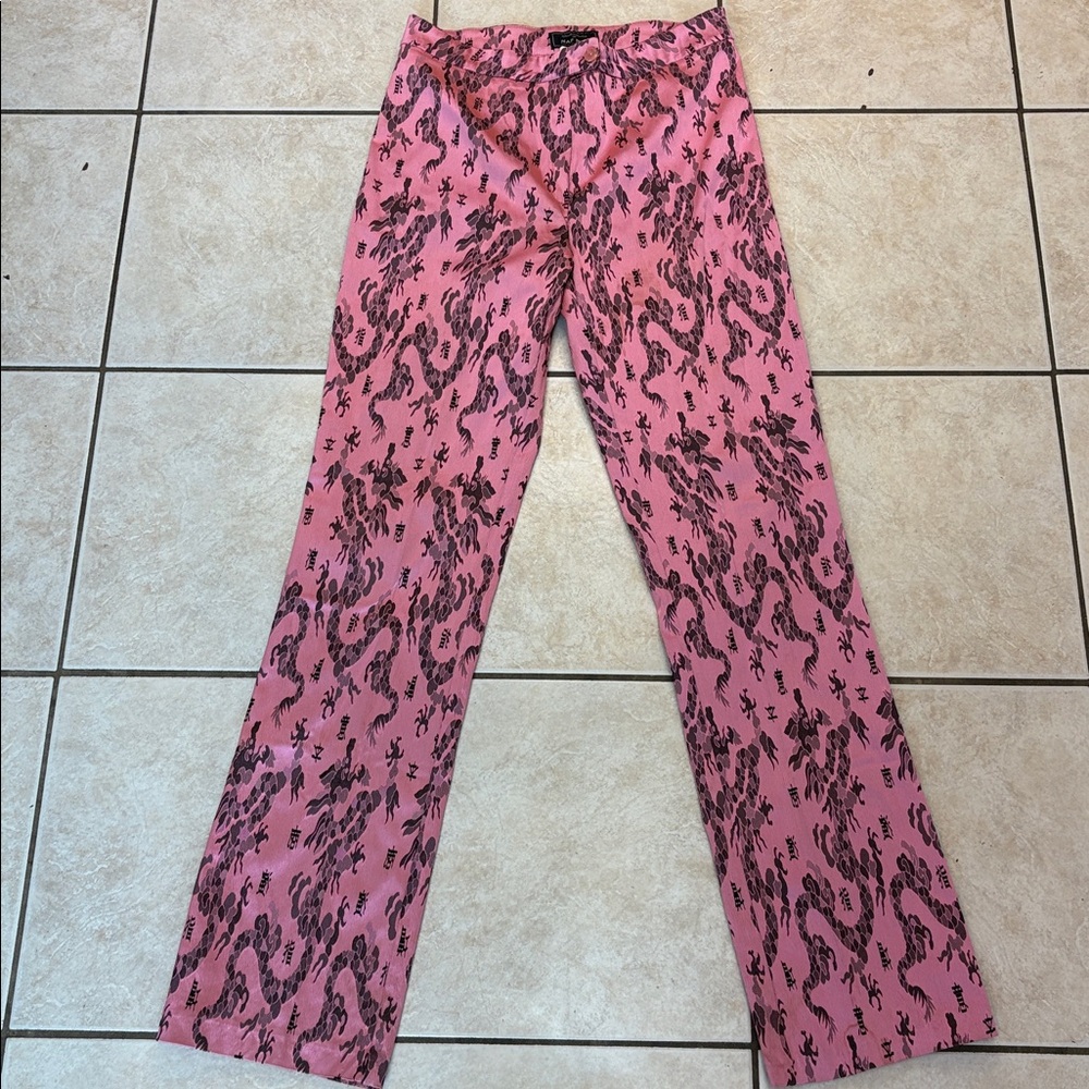 SOLD❣️Vintage 90s NAF NAF Pink Asian Inspired Dragon Print Pants✨ - Picture 3 of 10